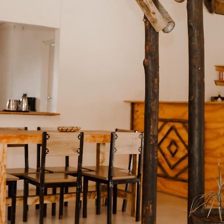 Leeville Guesthouse Kasane Exterior photo
